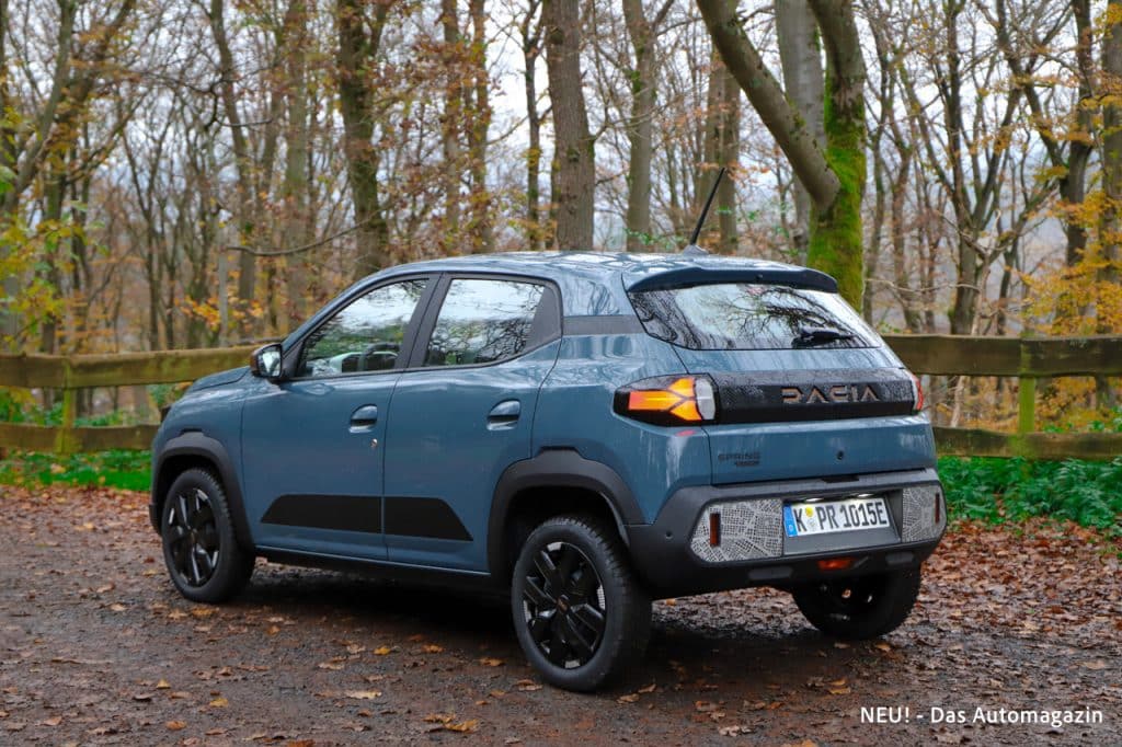 Dacia Spring Electric 65 seitlich hinten