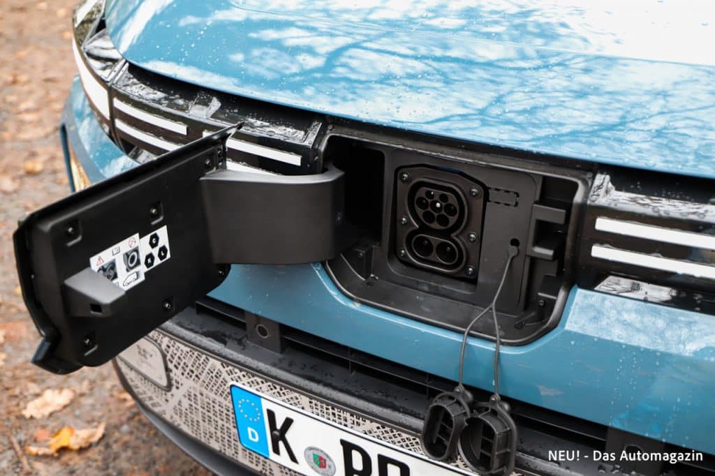 Dacia Spring Schnellladeanschluss