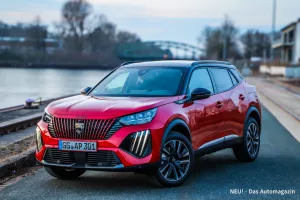 Peugeot 2008 Hybrid 136 Test – Mehr Licht als Schatten