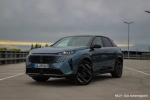 Peugeot E-3008 Test – Ein SUV mit Fastback-Allüren