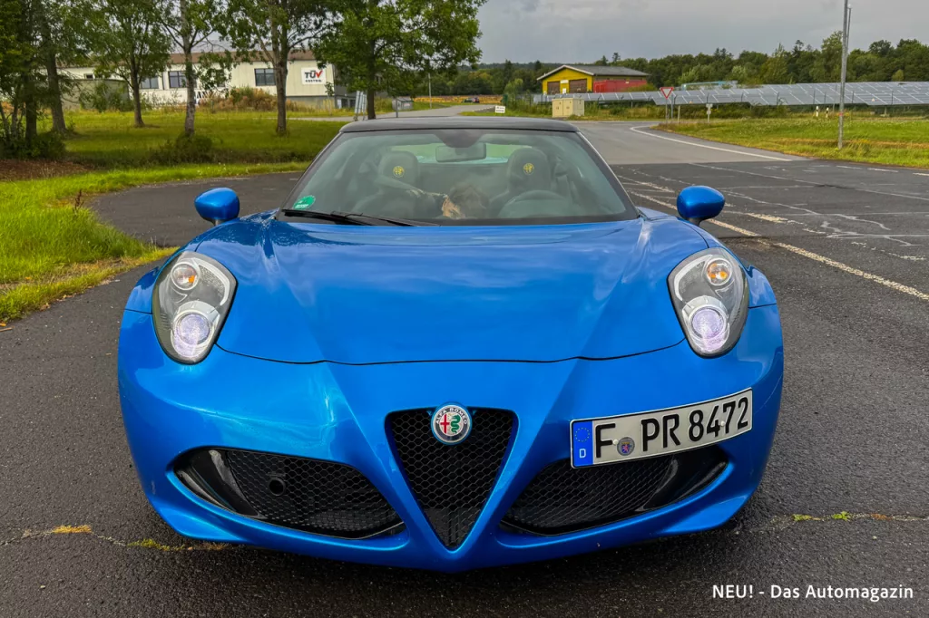 Alfa Romeo 4C Spider Front