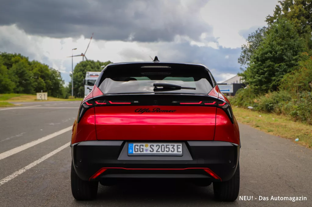 Alfa Romeo Junior Elettrica Heck