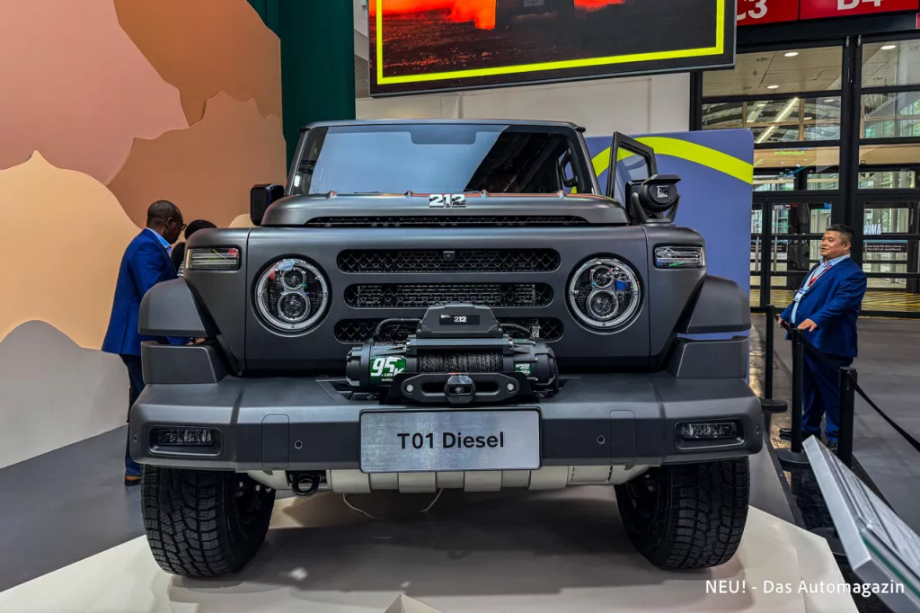BAW 212 T01 Front