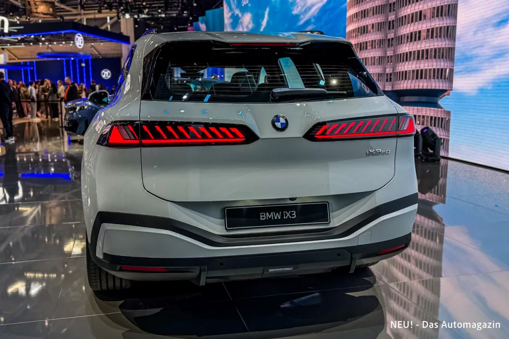 BMW iX3 Heck