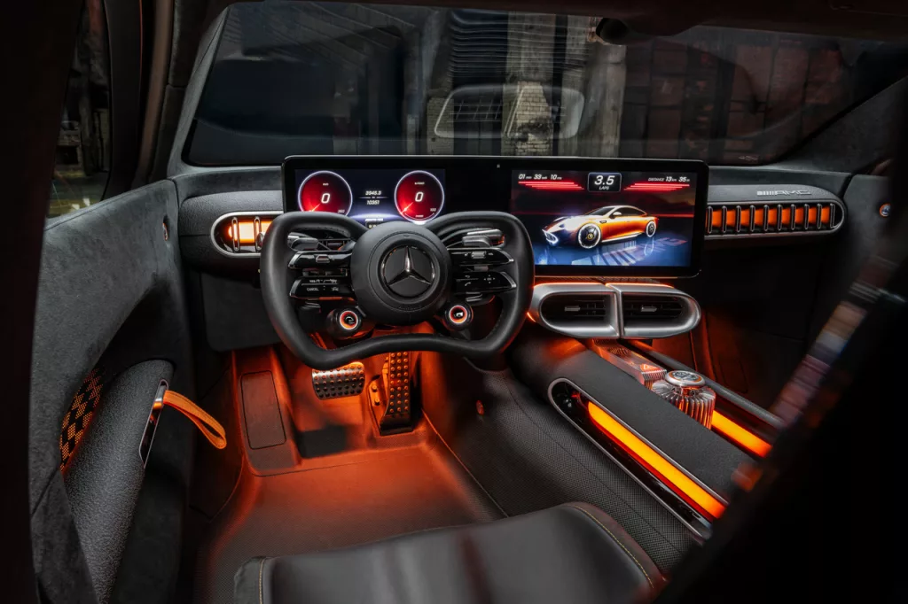 Mercedes Concept AMG GT XX Innenraum