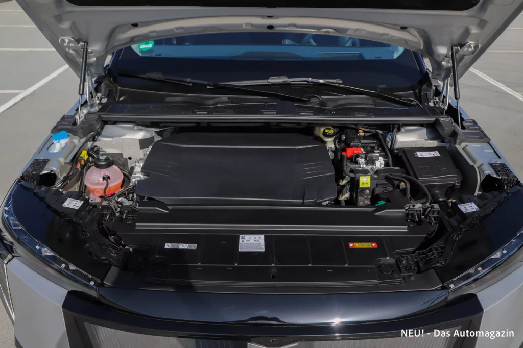 DS No.8 Motorraum