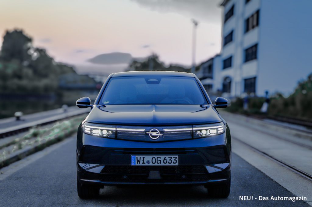 Opel Grandland Hybrid Front