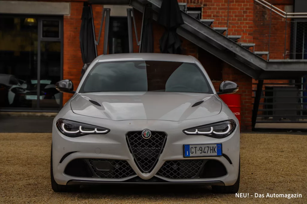 Alfa Romeo Super Sport Giulia Front