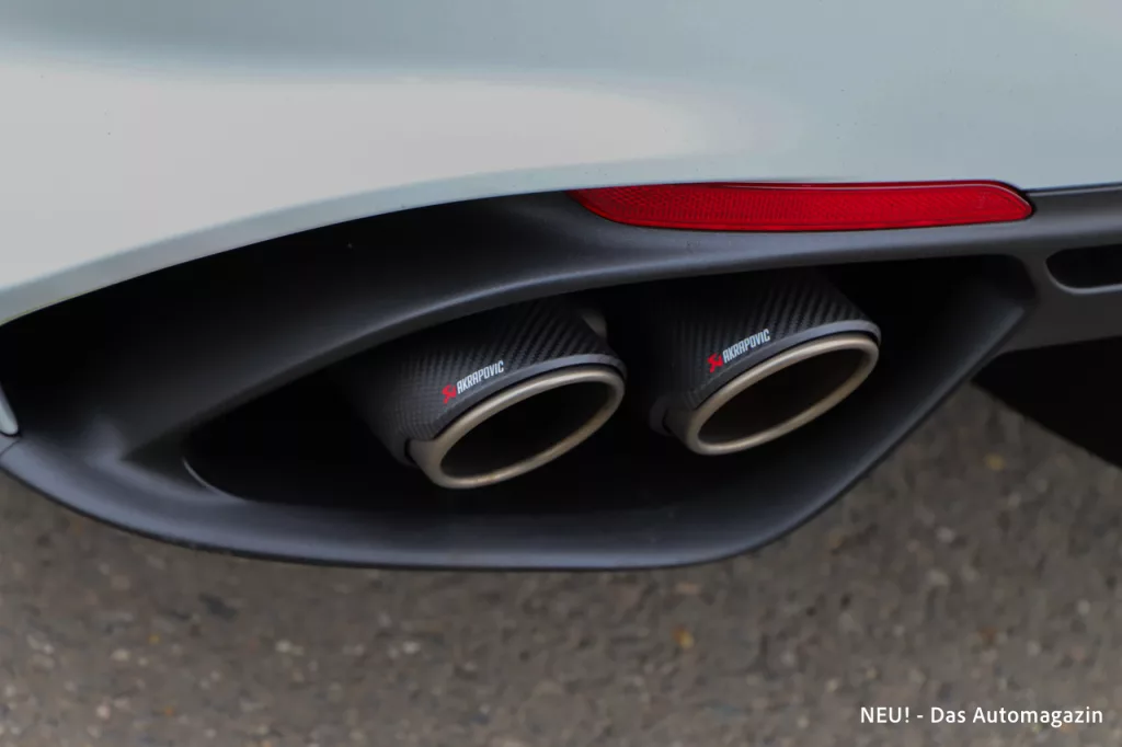 Giulia Quadrifoglio Endrohre