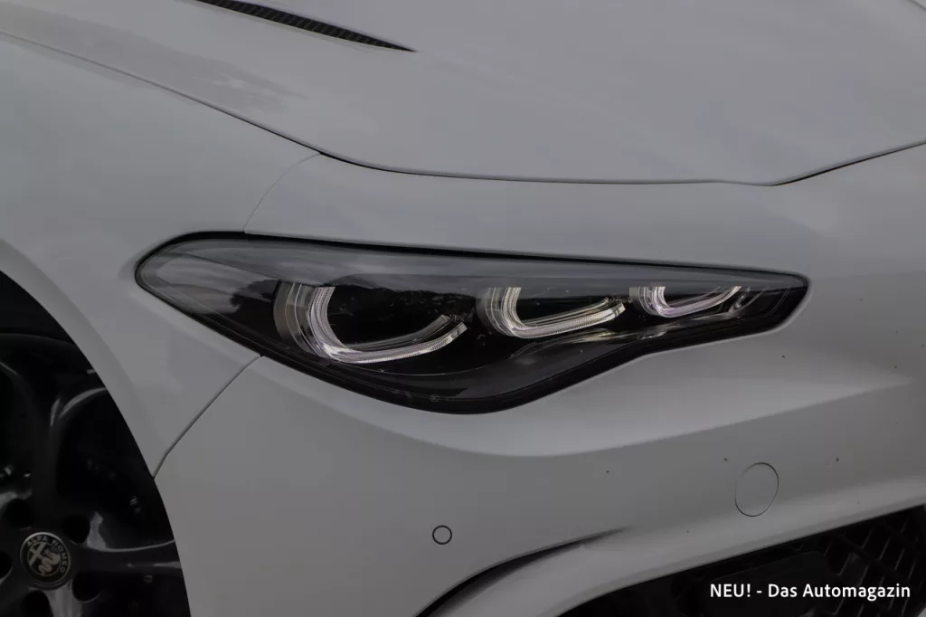 Alfa Romeo Super Sport Giulia Scheinwerfer
