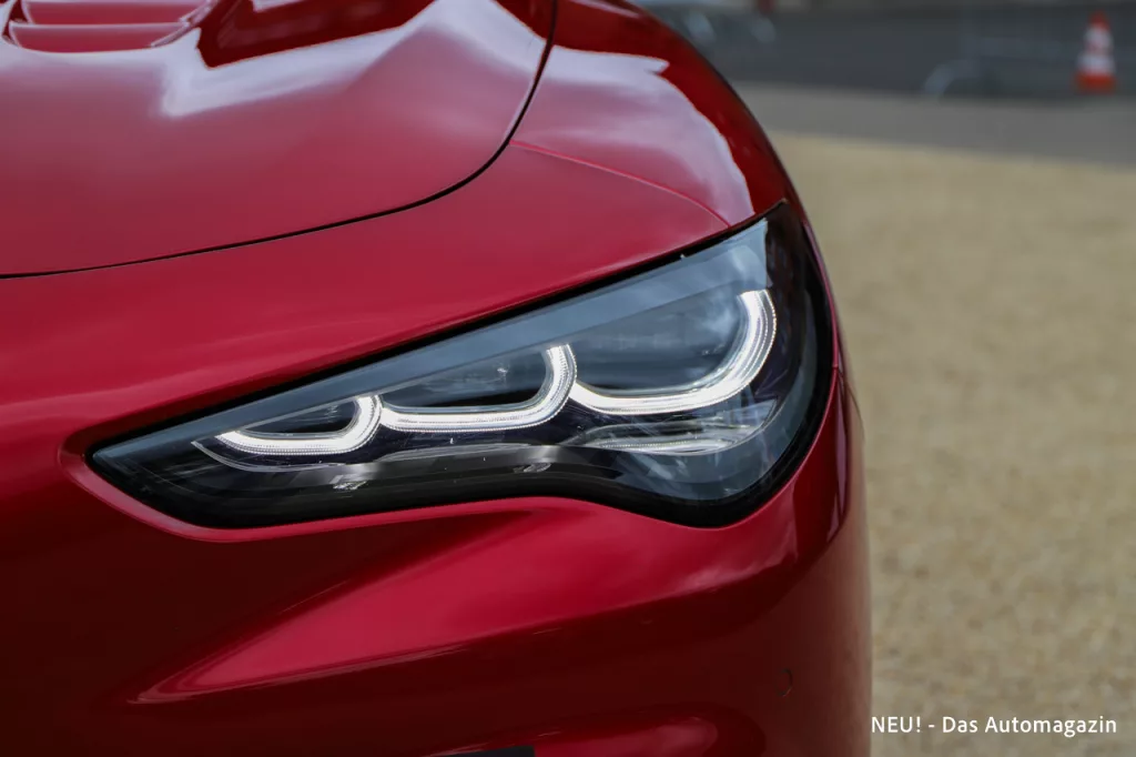 Alfa Romeo Super Sport Stelvio Scheinwerfer