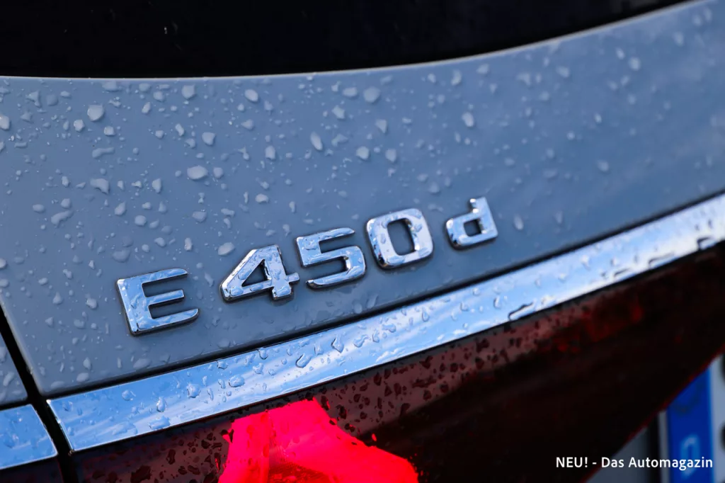 E 450 d Schriftzug
