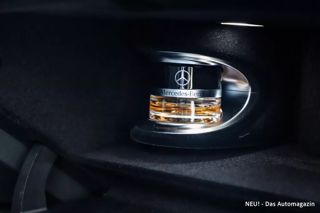 Mercedes-Benz E450d 4Matic T-Modell Parfum Flakon