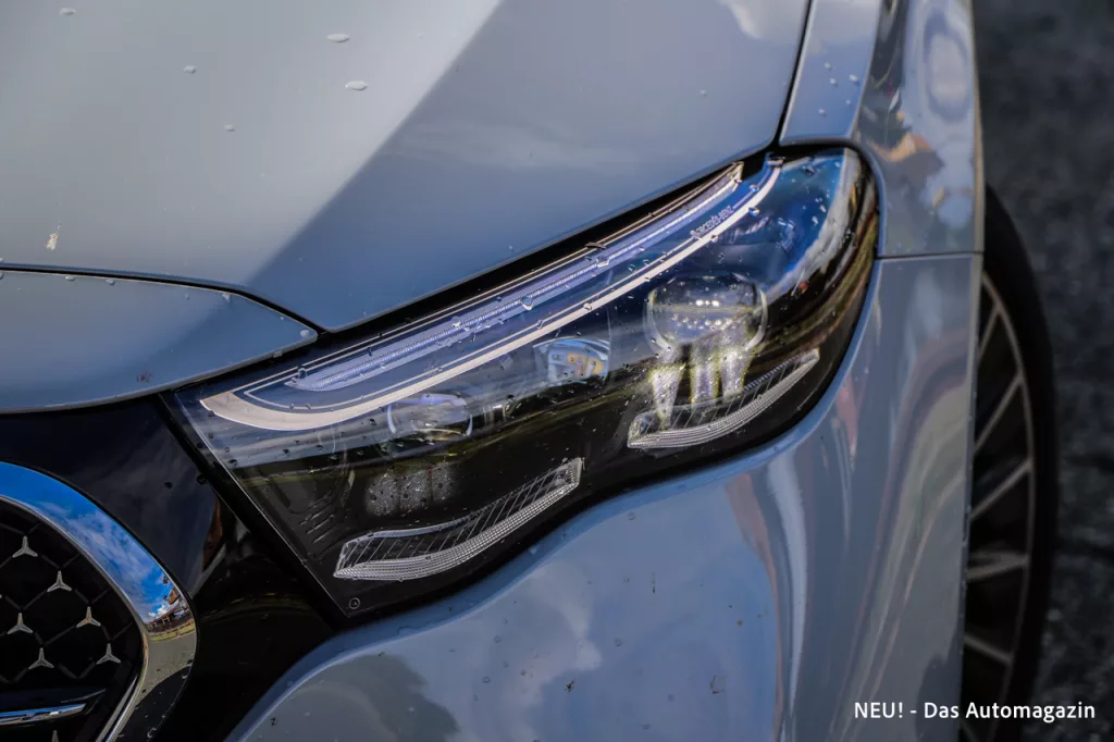 Mercedes-Benz E450d 4Matic T-Modell Scheinwerfer