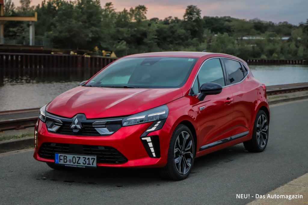 Mitsubishi Colt Hybrid schräg vorne