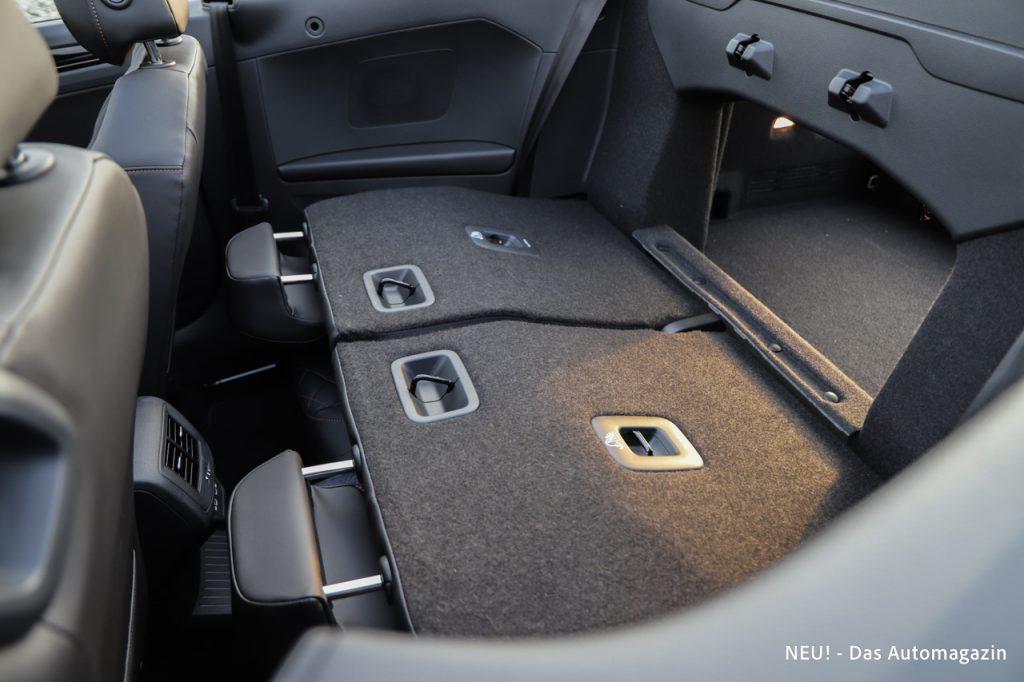 VW T-Roc Cabrio Rücklehne umgeklappt