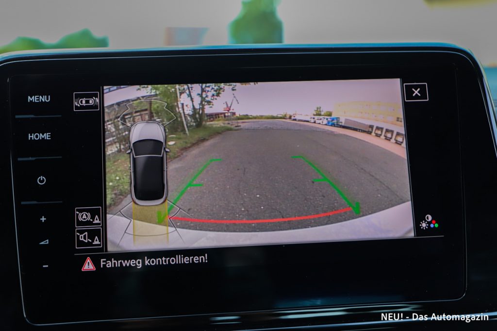 VW T-Roc Cabrio Bild Rückfahrkamera