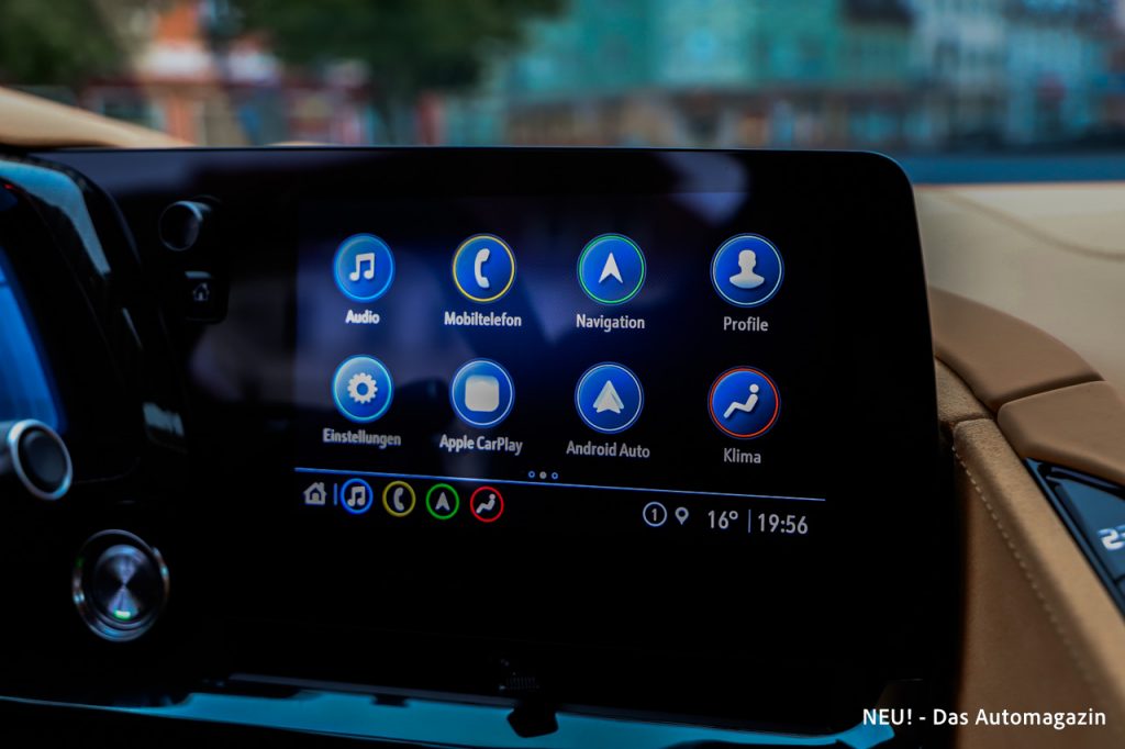 Corvette C8 Stingray Cabrio Infotainment