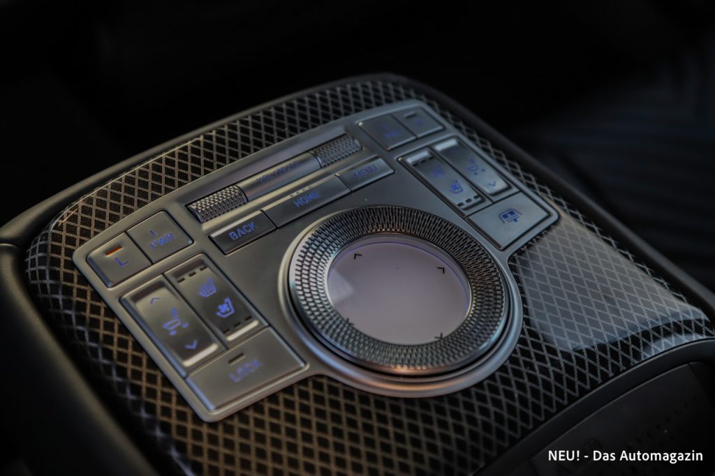 Genesis G80 Bedienung Fond-Bildschirme