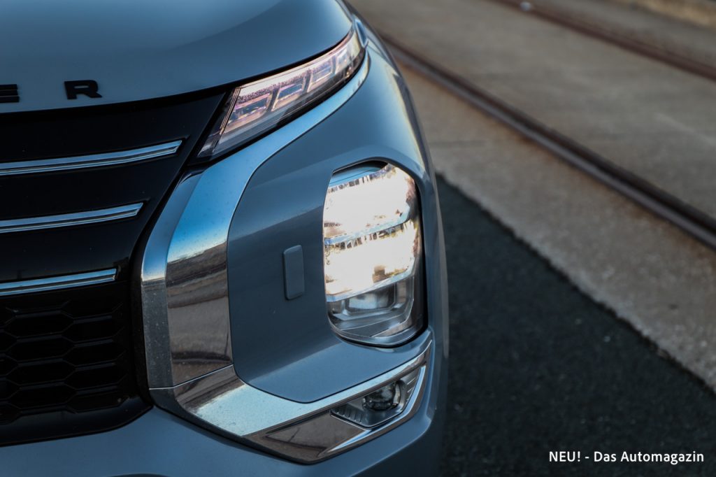 Mitsubishi Outlander 2025 Scheinwerfer
