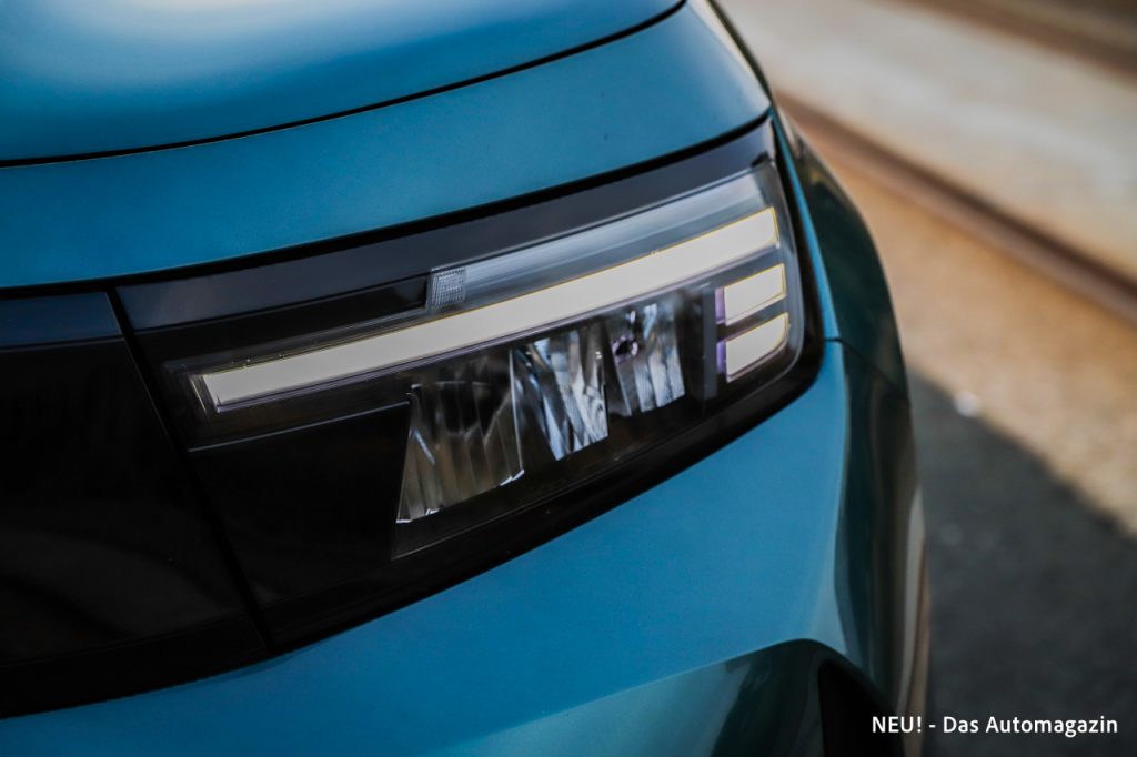 Opel Frontera Hybrid Scheinwerfer