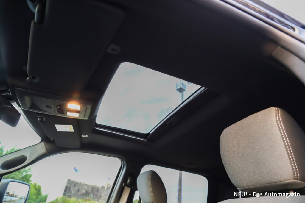 RAM 1500 Classic Glasdach