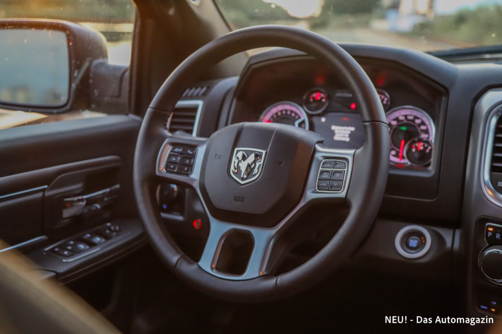 RAM 1500 Classic Lenkrad