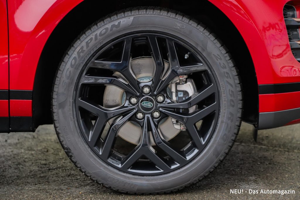 Range Rover Evoque P300e Rad