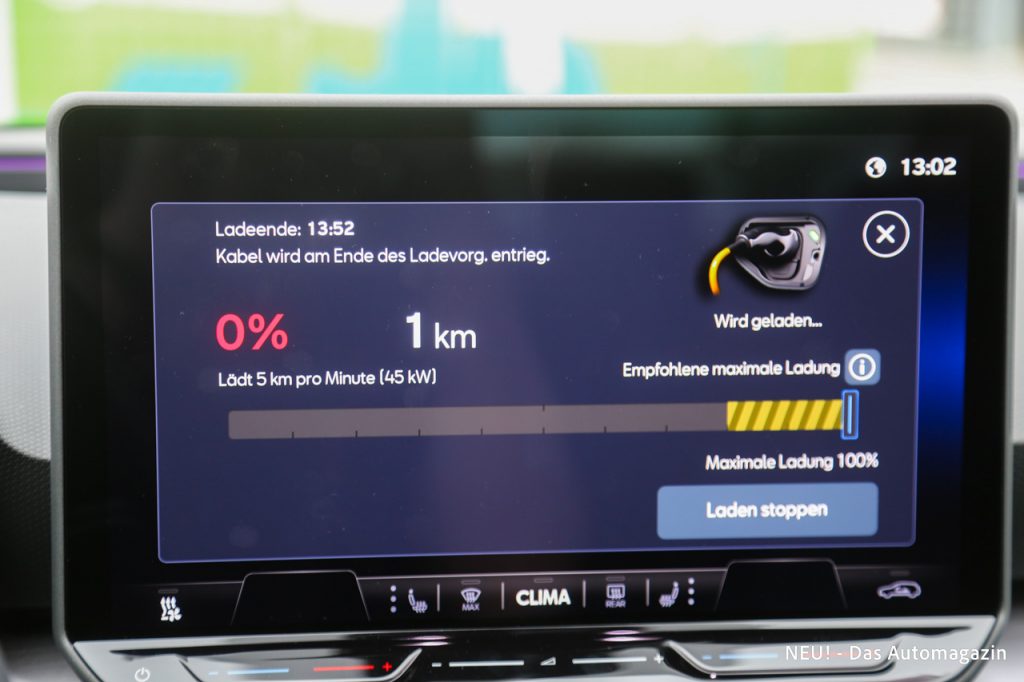 Seat Leon 2026 e-Hybrid laden