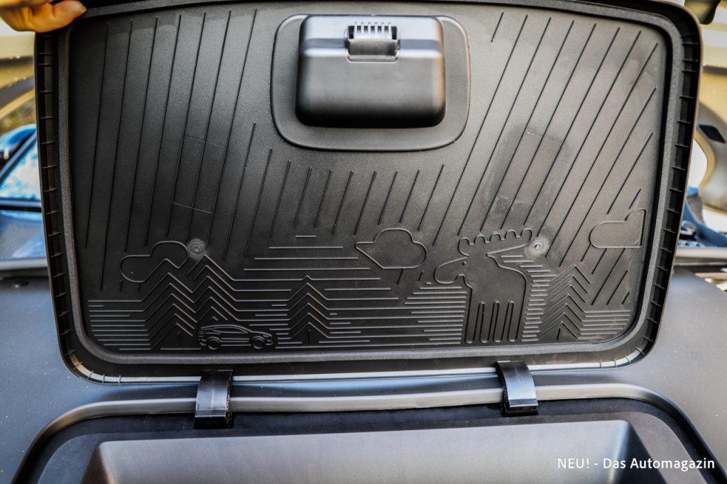 Volvo EX30 2026 Easter Eggs