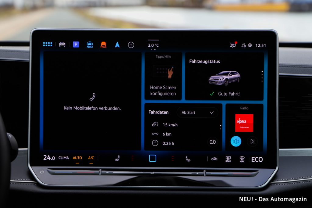 VW Passat eHybrid Infotainment