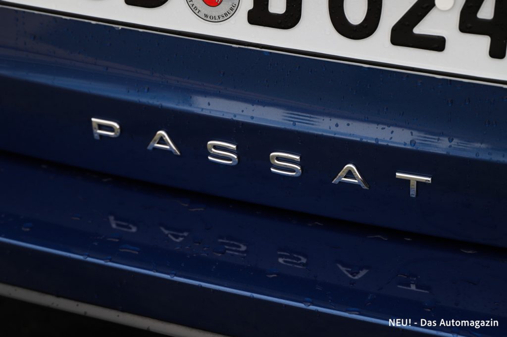 PASSAT Schriftzug