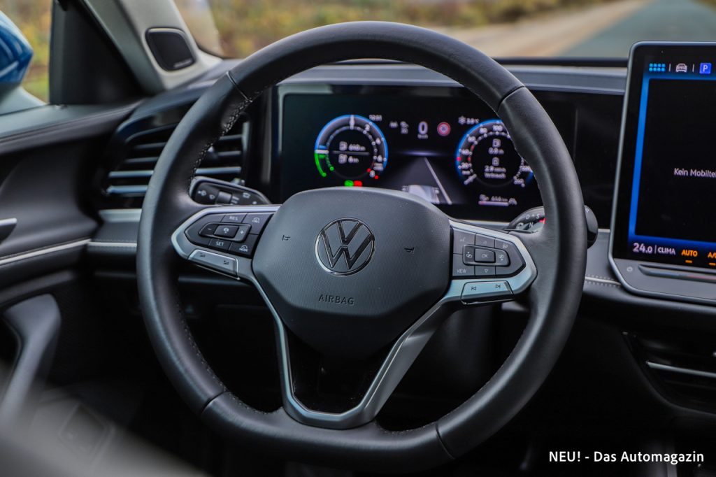 VW Passat eHybrid Lenkrad