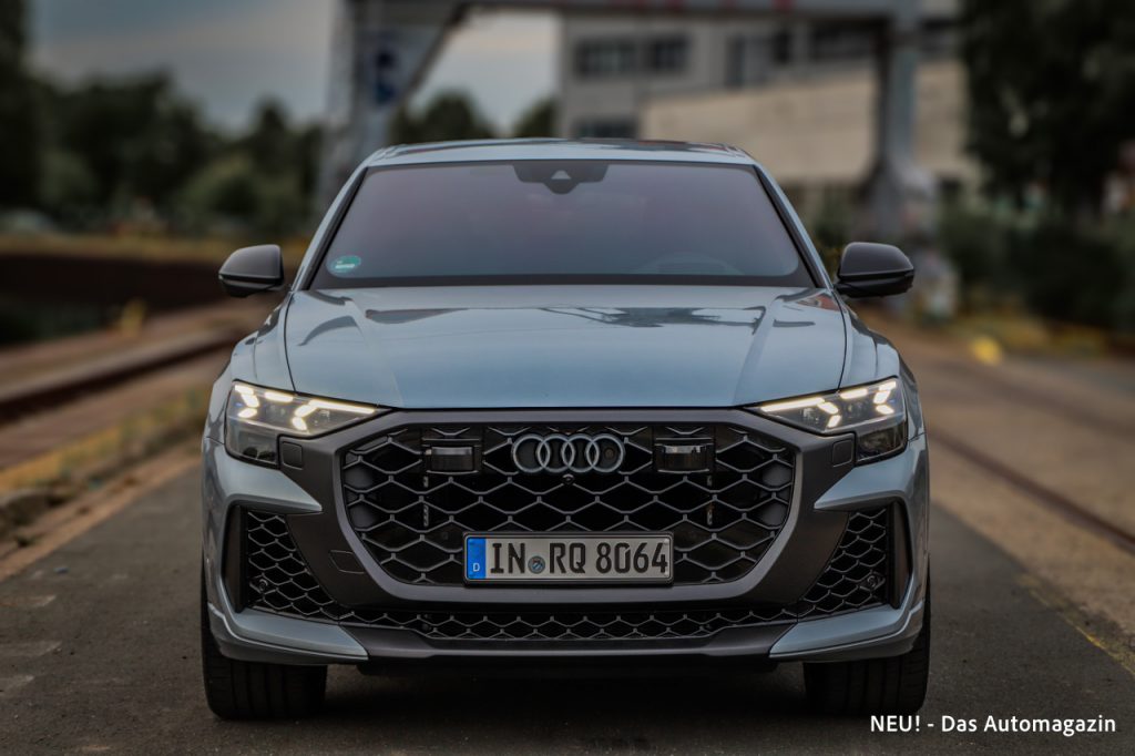 Audi RS Q8 Performance Front