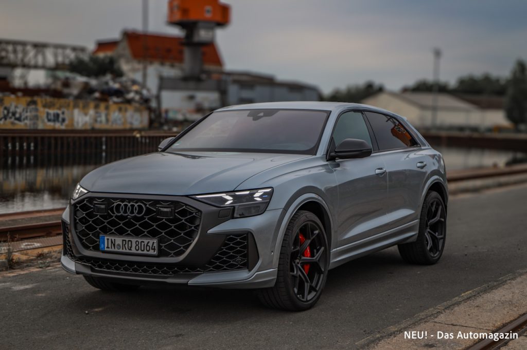 Audi RS Q8 Performance seitlich vorne