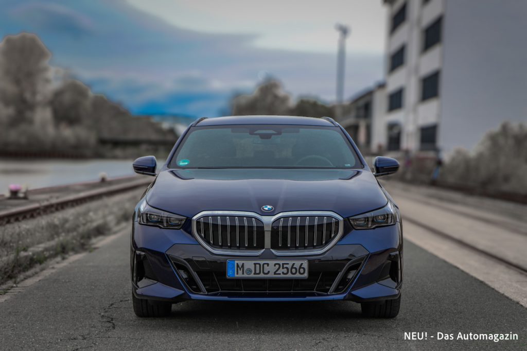 BMW 540d xDrive Touring Front