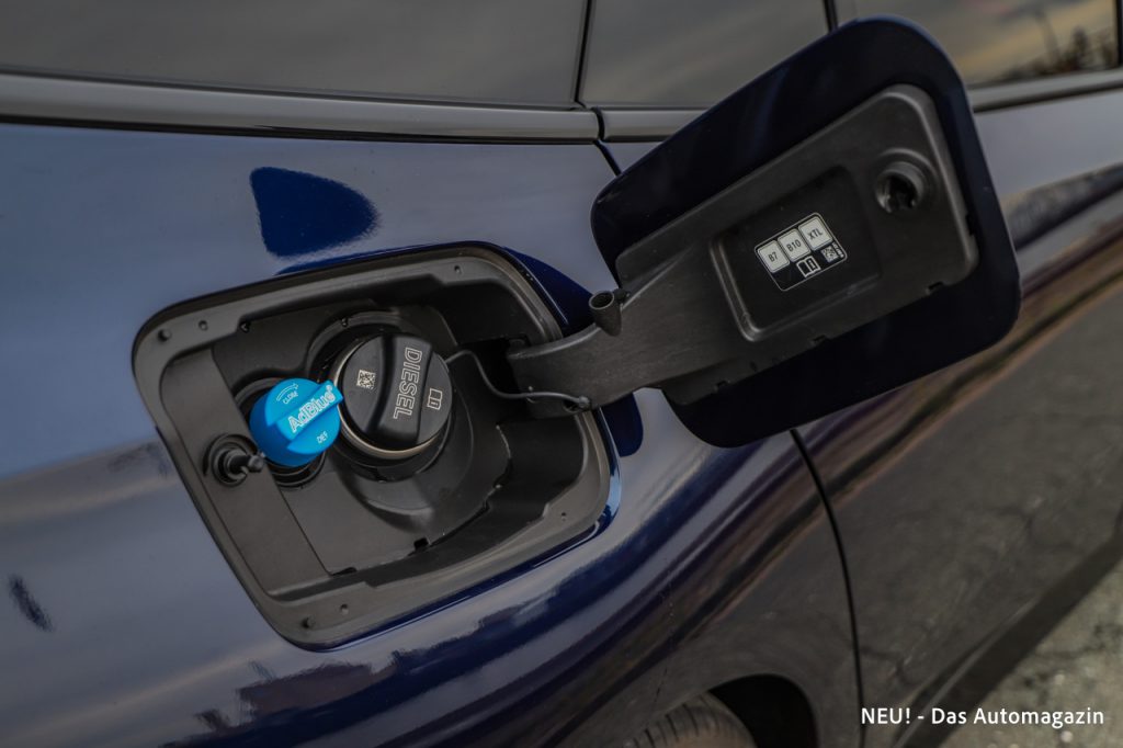 BMW 540d xDrive Touring Tankklappe