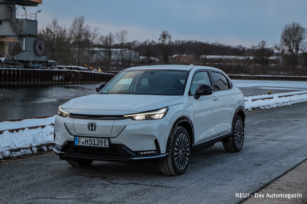 Honda e:Ny1 schräg vorne