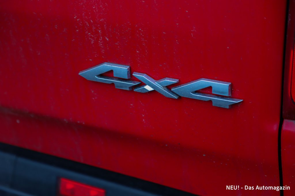 RAM 4x4 Badge