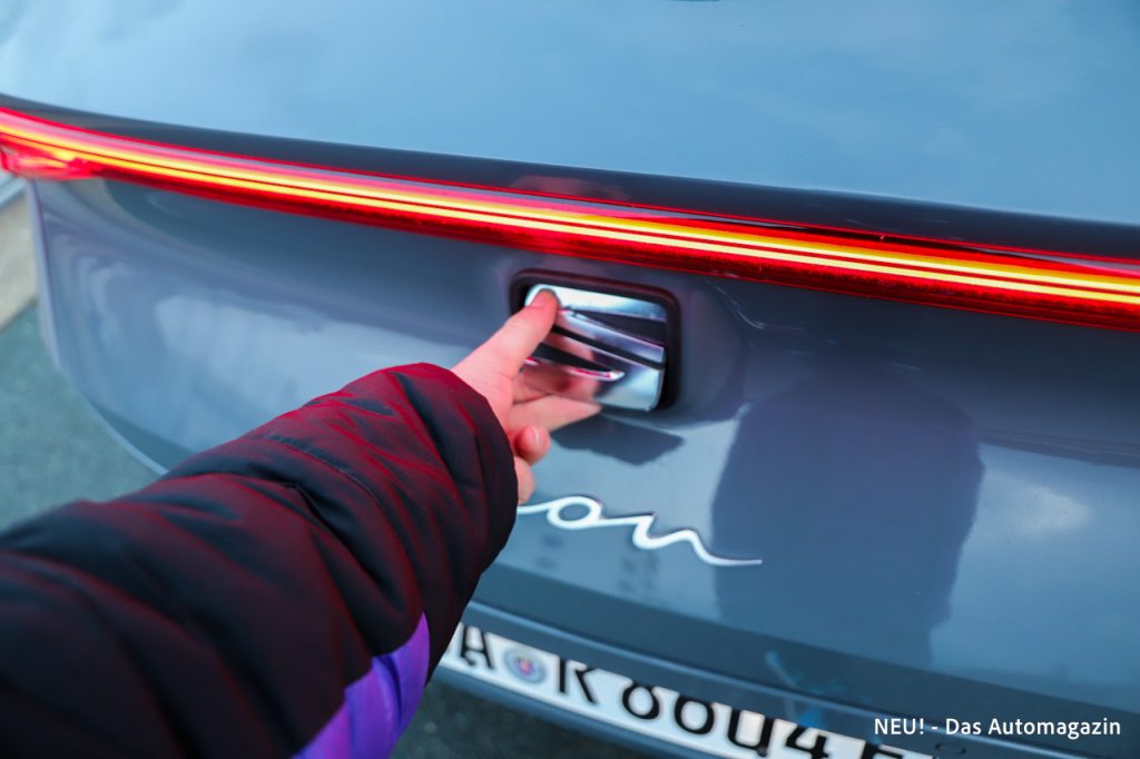 Seat Leon Sportstourer Hybrid Kofferraum öffnen