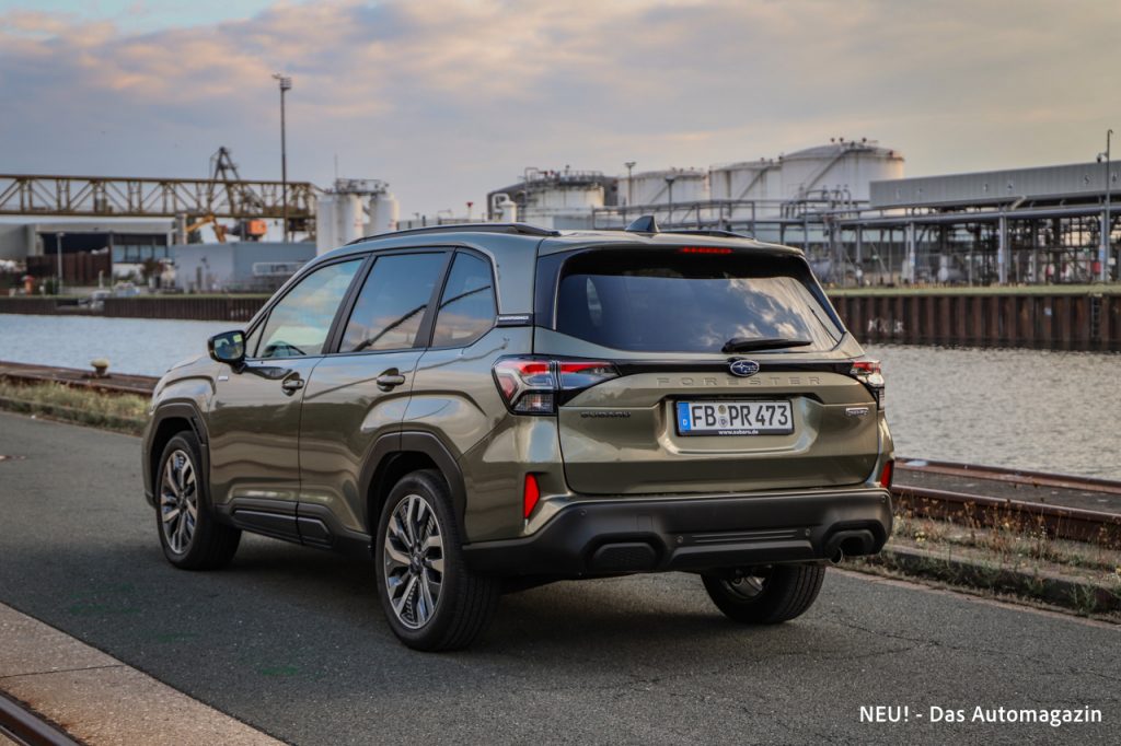 Subaru Forester 2026 rear