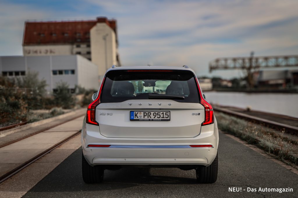 Volvo XC90 B5 Heck