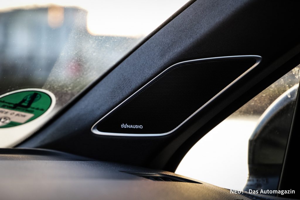 VW Touareg R Facelift Dynaudio Soundsystem