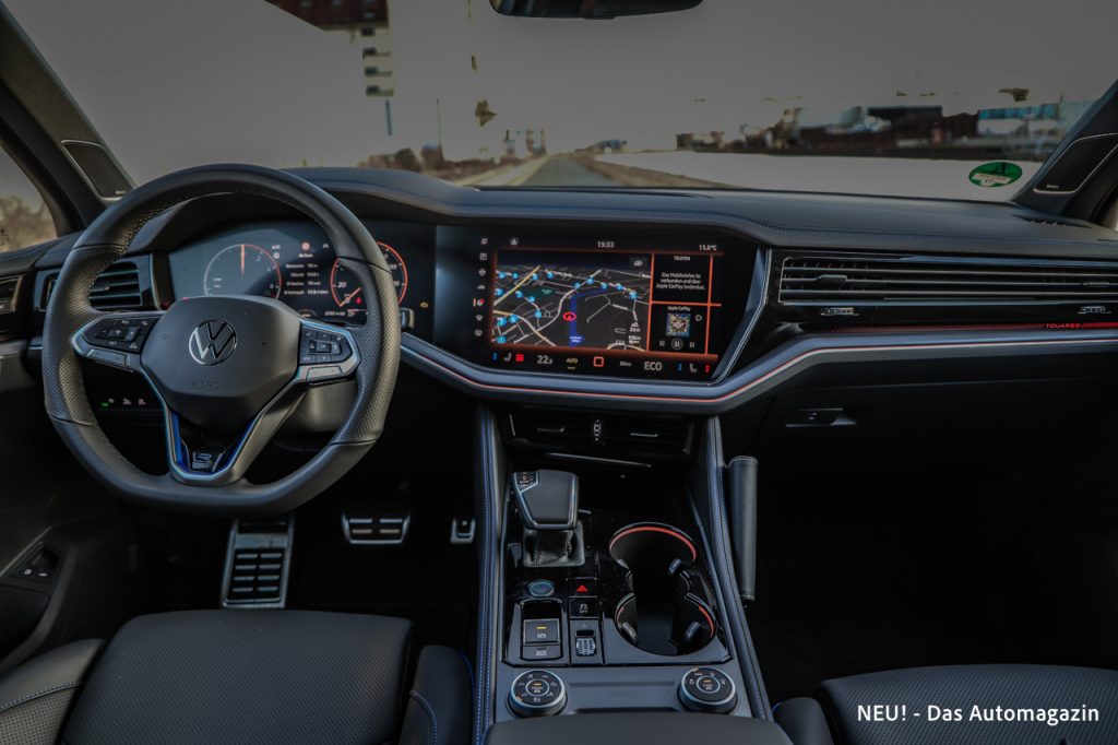 VW Touareg R Facelift Innenraum