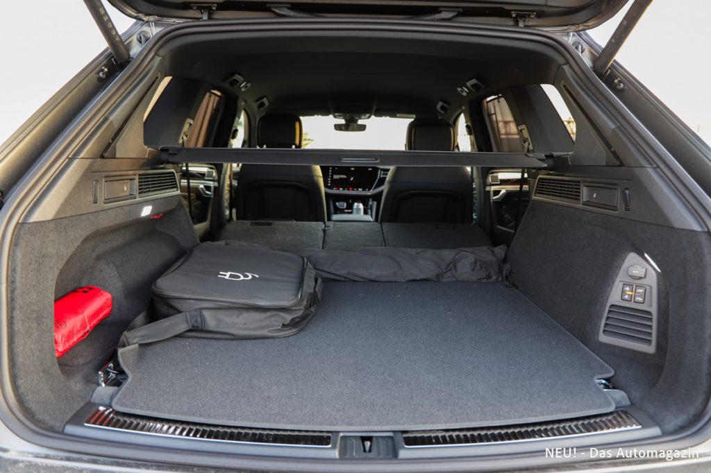 VW Touareg R Facelift Laderaum