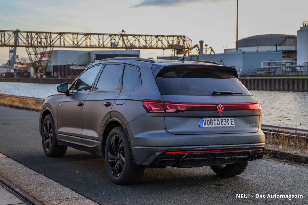 VW Touareg R Facelift rear