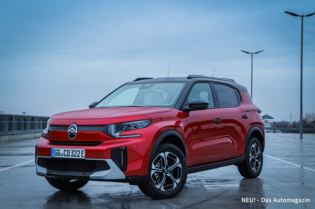 Citroen e-C3 Aircross schräg vorne