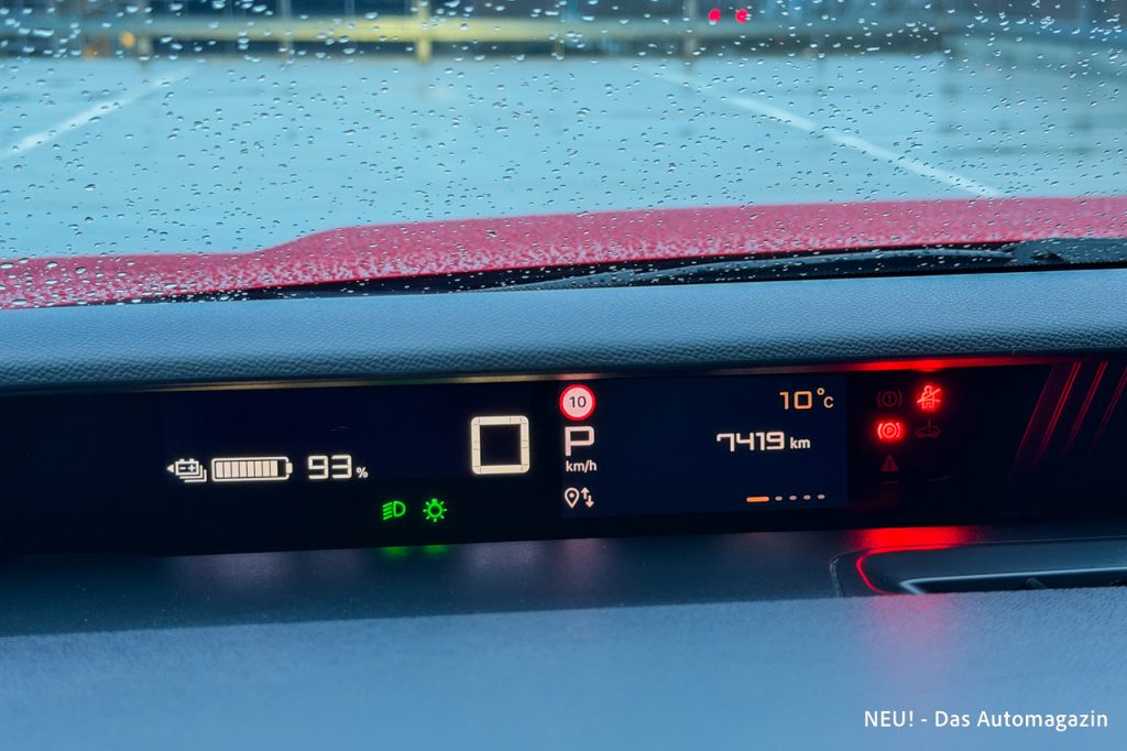 Citroen e-C3 Aircross Tacho