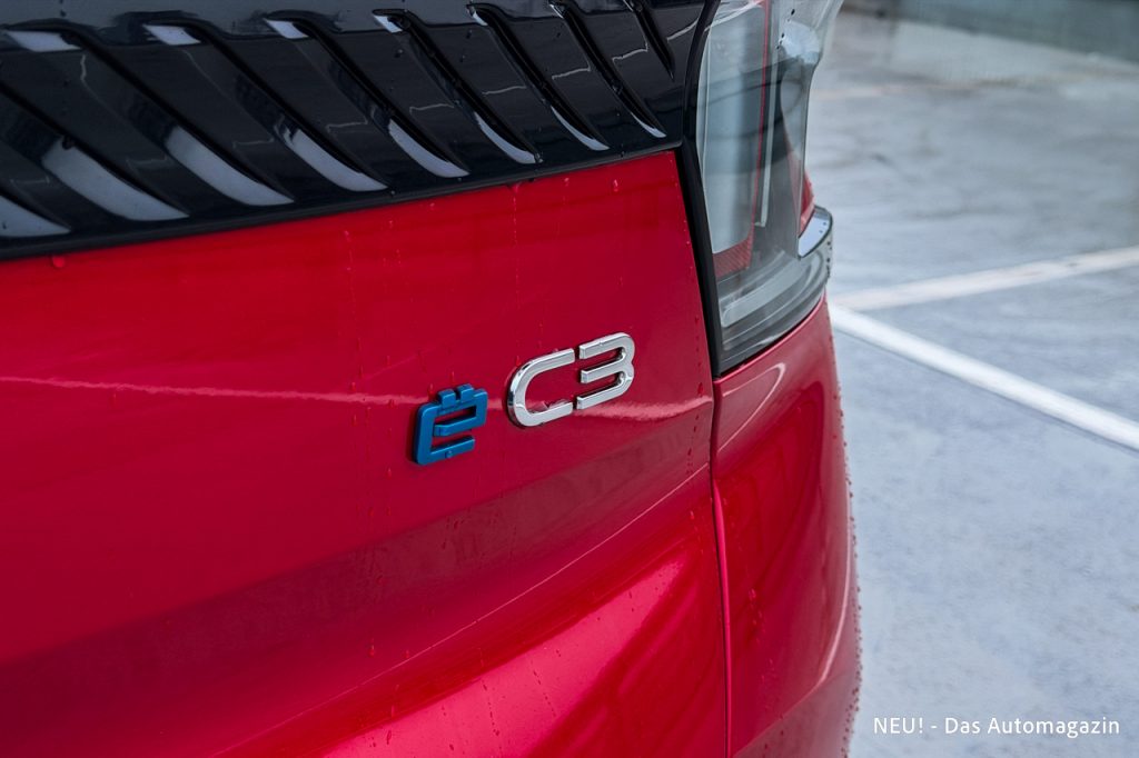 ë-C3 Badge
