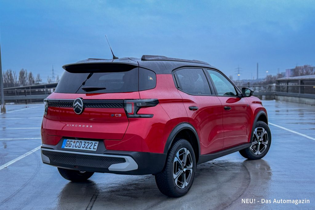 Citroen e-C3 Aircross rear